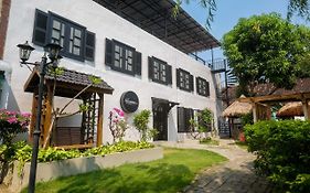Reddoorz Plus @ Harmonie Cepu Blora
